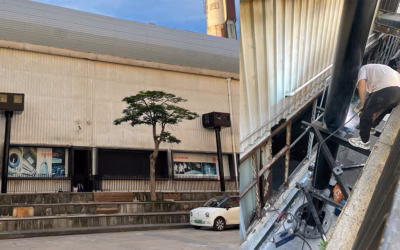 Shenzhen Value Factory Projection Mapping with Apptronic AL-TU33K Equipped with outdoor projector enclousre